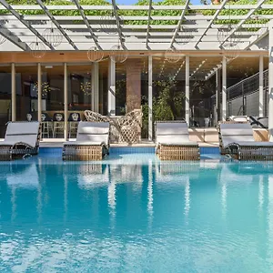 https://charlie-porto-alegre-montserrat-soft-opening.hotels-portoalegre.net